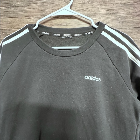 Adidas Black Crewneck Sweatshirt with Iconic Stripes - Picture 3 of 9